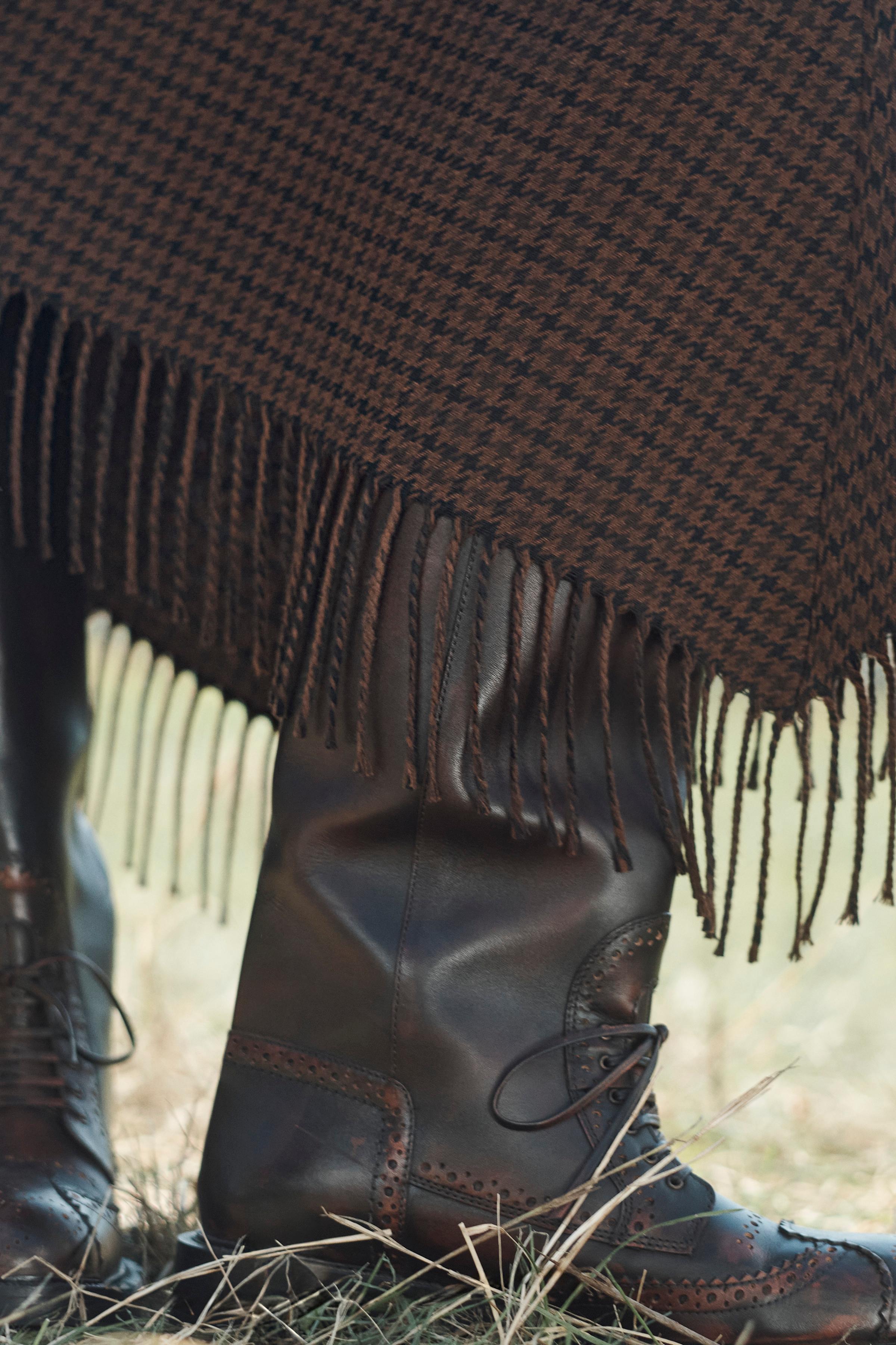 JUPE À BAS ASYMÉTRIQUE FRANGES ÉDITION LIMITÉE